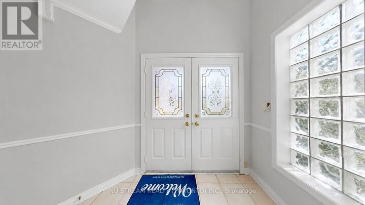 Property Photo: 1337 Daniel Creek Road ON L5V 1V3