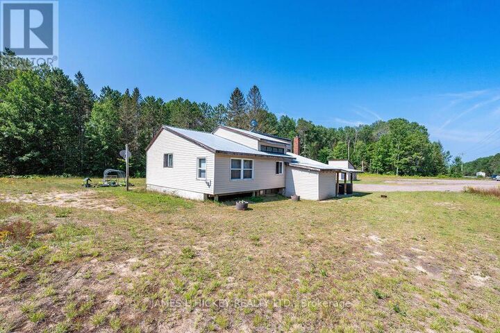 Property Photo:  39869 Highway 17 Highway  ON K0J 2K0 