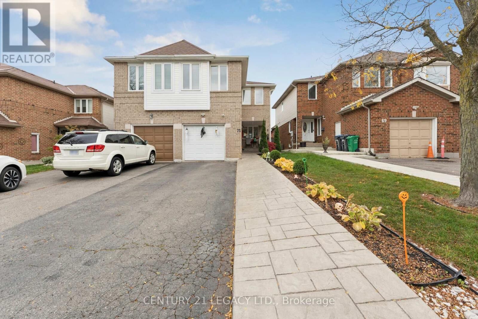 Property Photo:  71 Townley Crescent  ON L6Z 4T1 