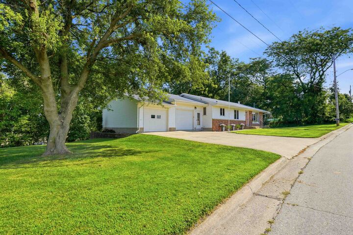 Property Photo: 1959 Smith Street IA 52065
