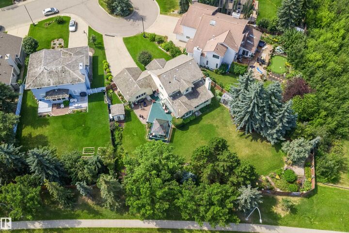 Property Photo: 45 Blue Quill Crescent NW AB T6J 6C5