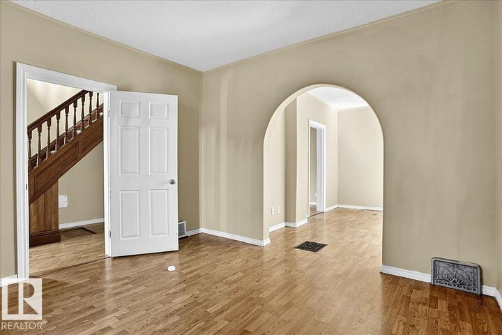 Property Photo:  5010 52 Avenue  AB T9A 0X1 