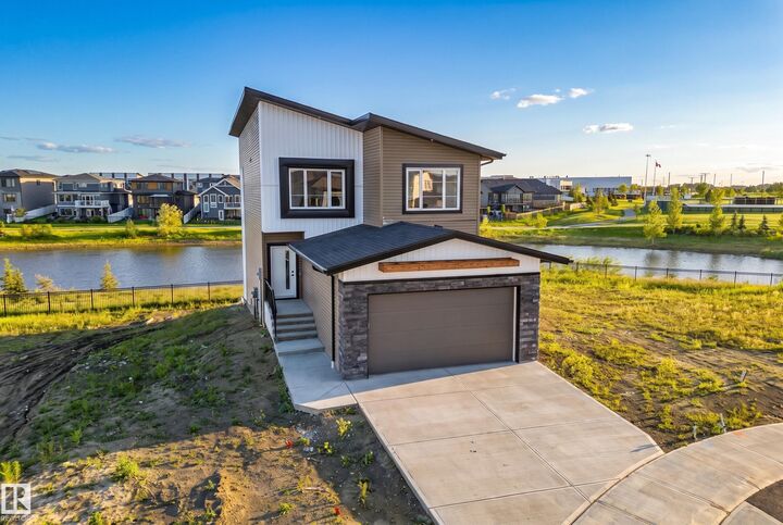 Property Photo: 34 Eldridge Point(E) AB T8N 8C3