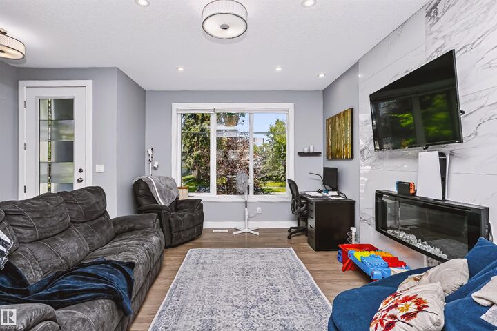 Property Photo:  11305 79 Avenue NW  AB T6G 0P4 