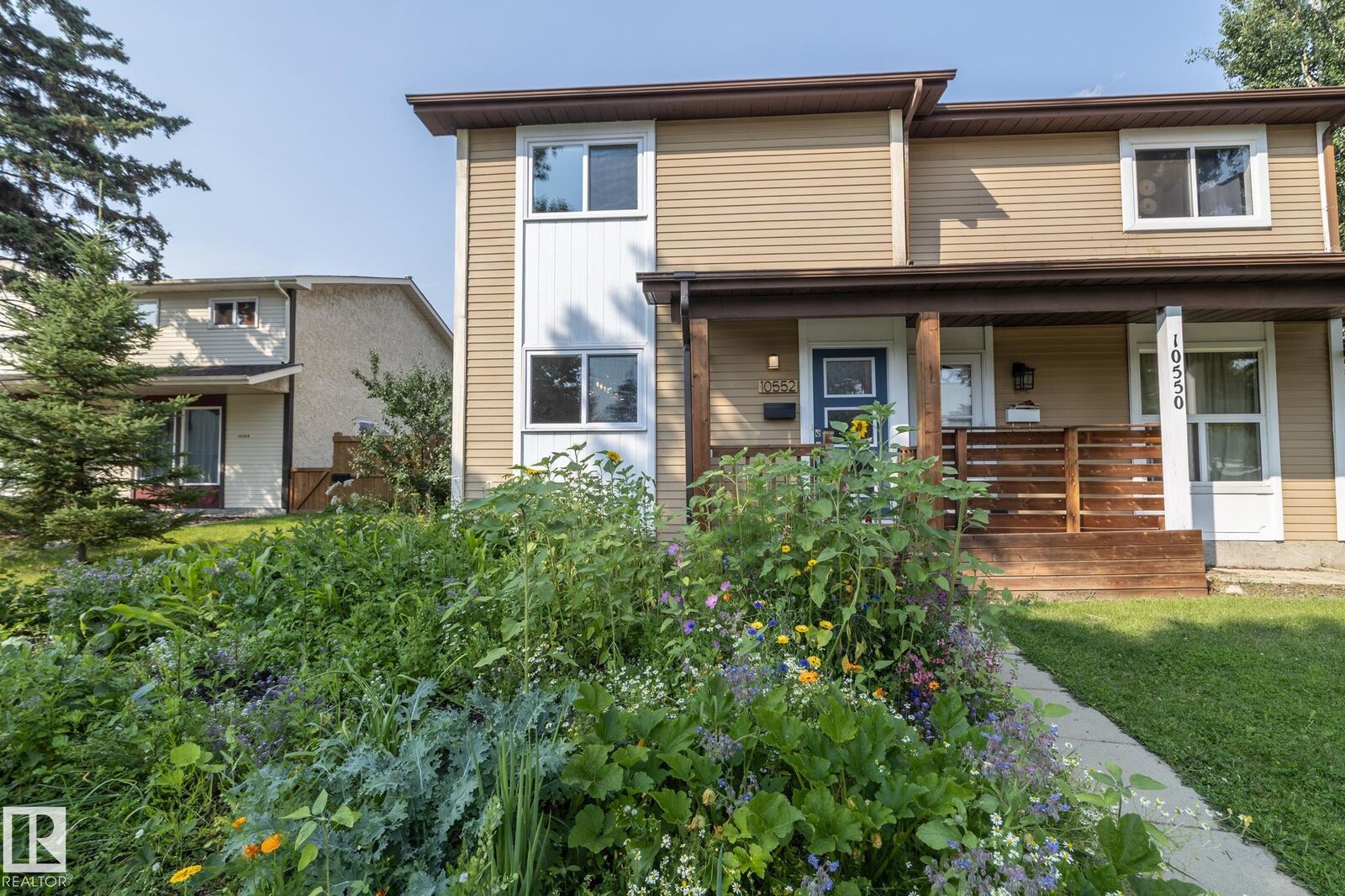 Property Photo:  10552 Beaumaris Road NW  AB T5X 5A2 
