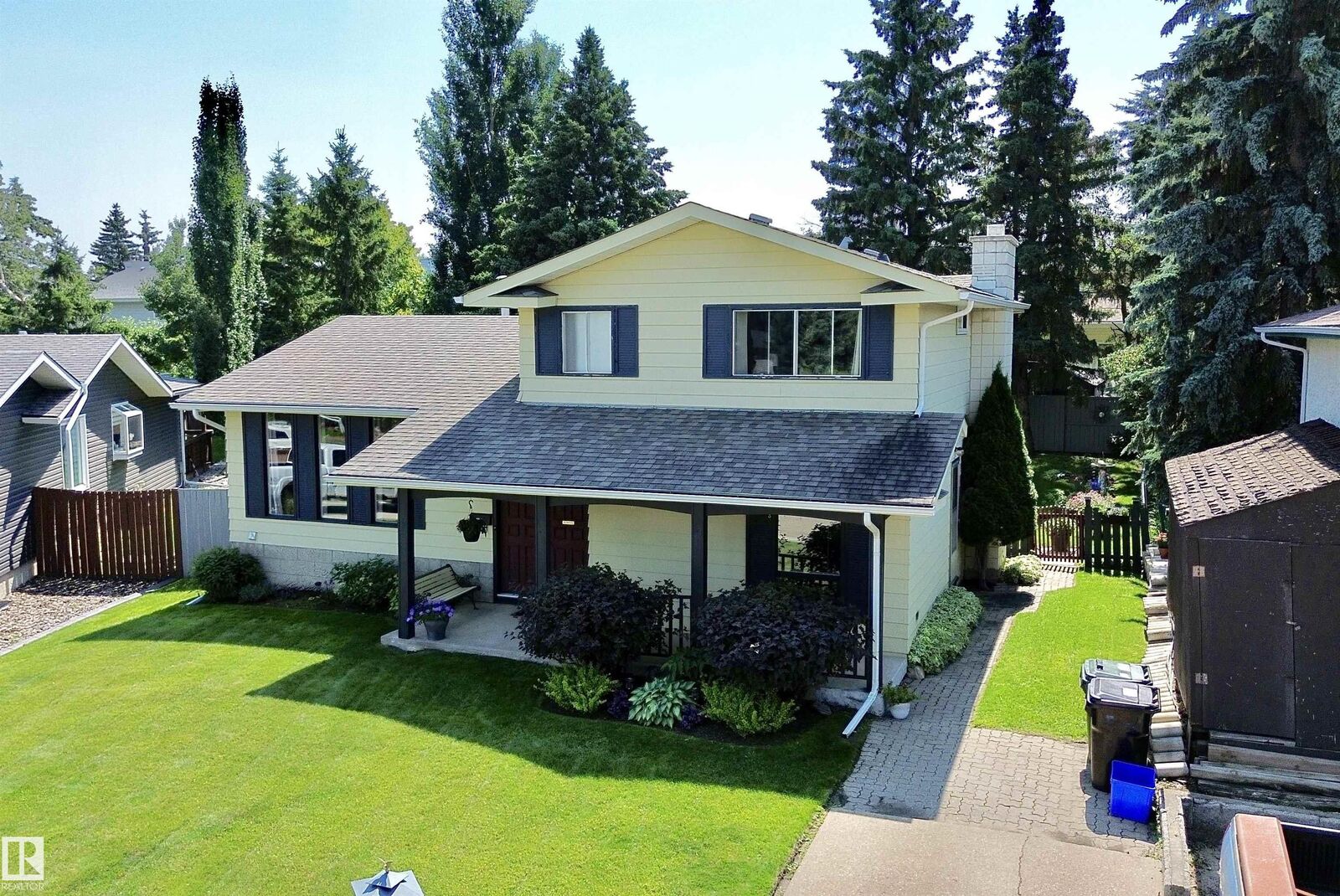 Property Photo:  83 Garland Crescent  AB T8A 2P9 