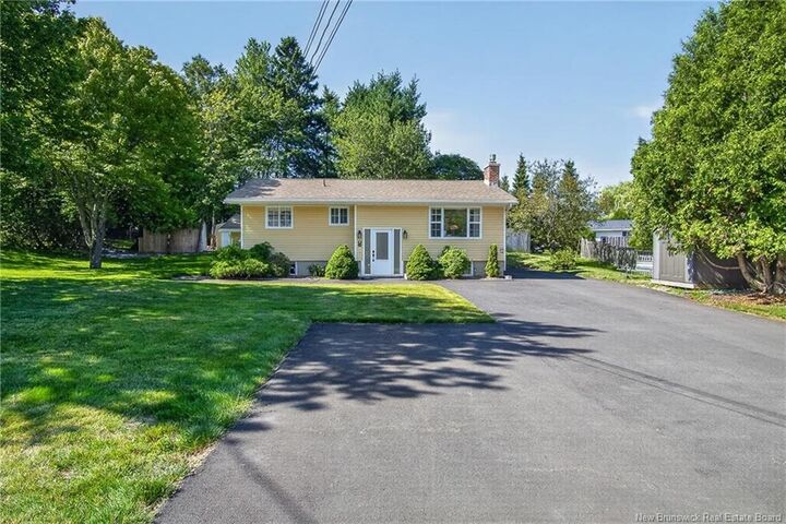 Property Photo:  8 Parkdale Avenue  NB E2E 4W2 