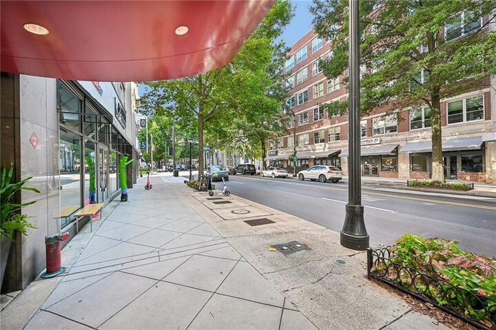 Property Photo:  805 Peachtree Street NE 501  GA 30308 