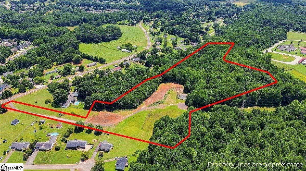 Property Photo: 557 Seay Road SC 29316