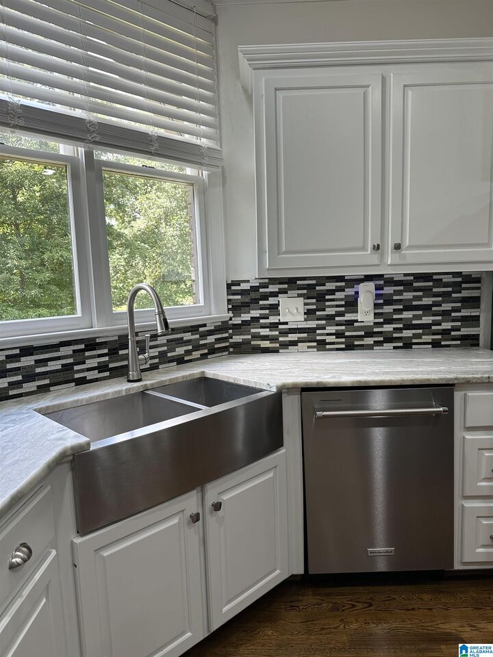Property Photo:  4038 Greystone Drive  AL 35242 