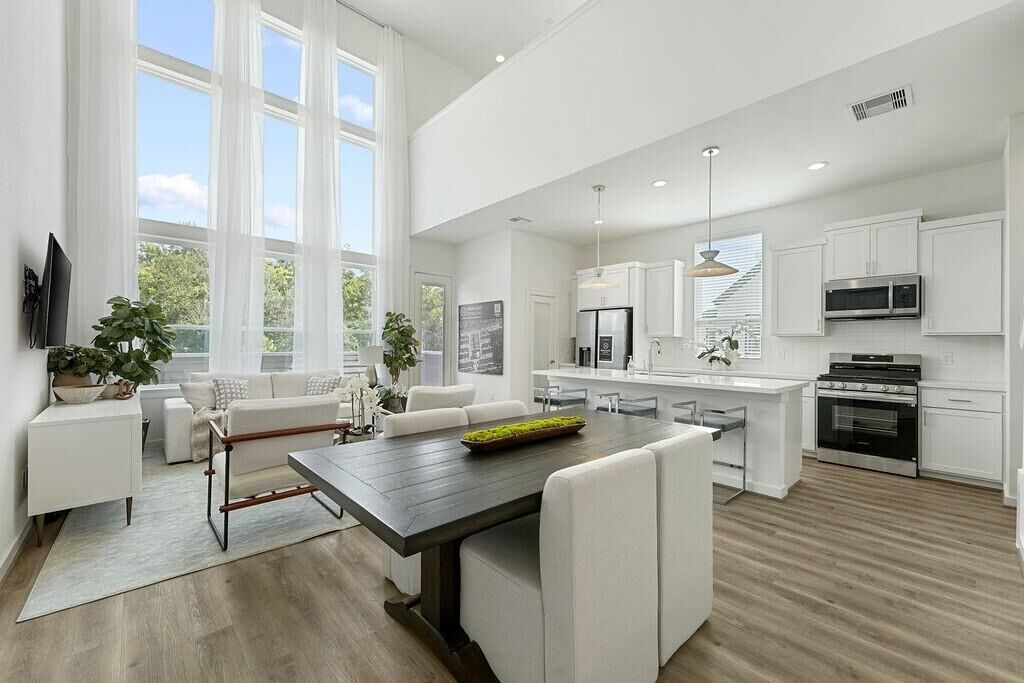 Property Photo:  1130 Highland Row Lane  TX 77091 
