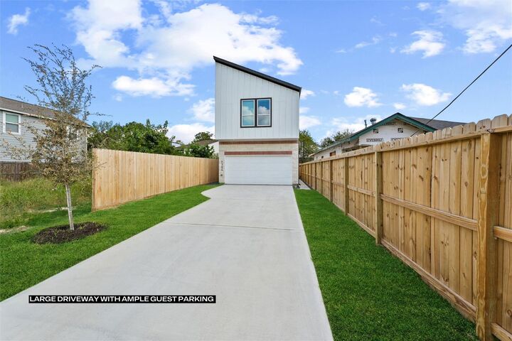 Property Photo:  7704 Sealey Street  TX 77088 