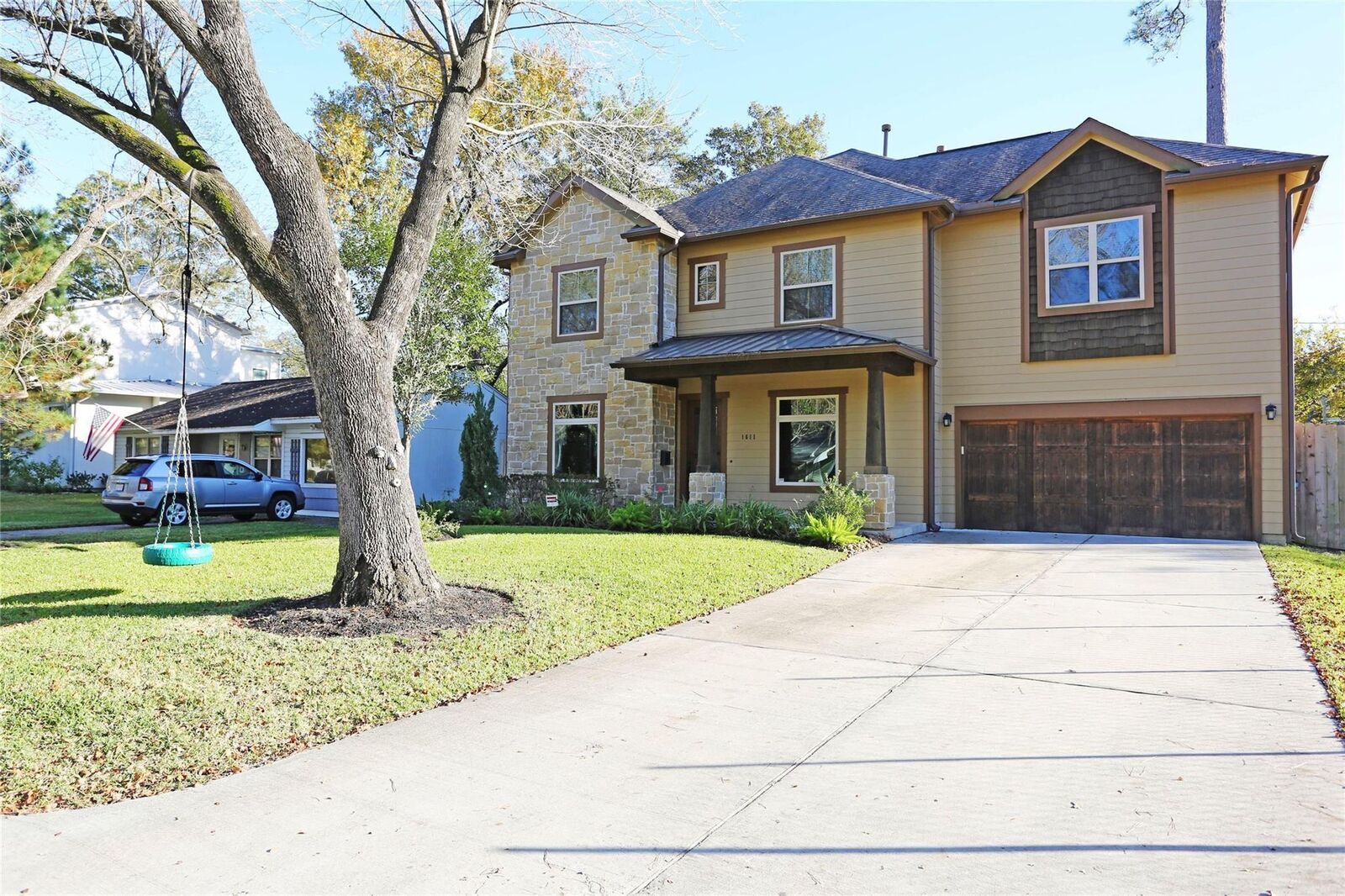 Property Photo: 1611 Wakefield Drive TX 77018