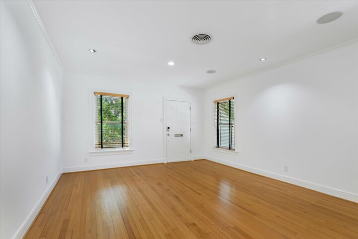 Property Photo:  3136 Lafayette Street  TX 77005 