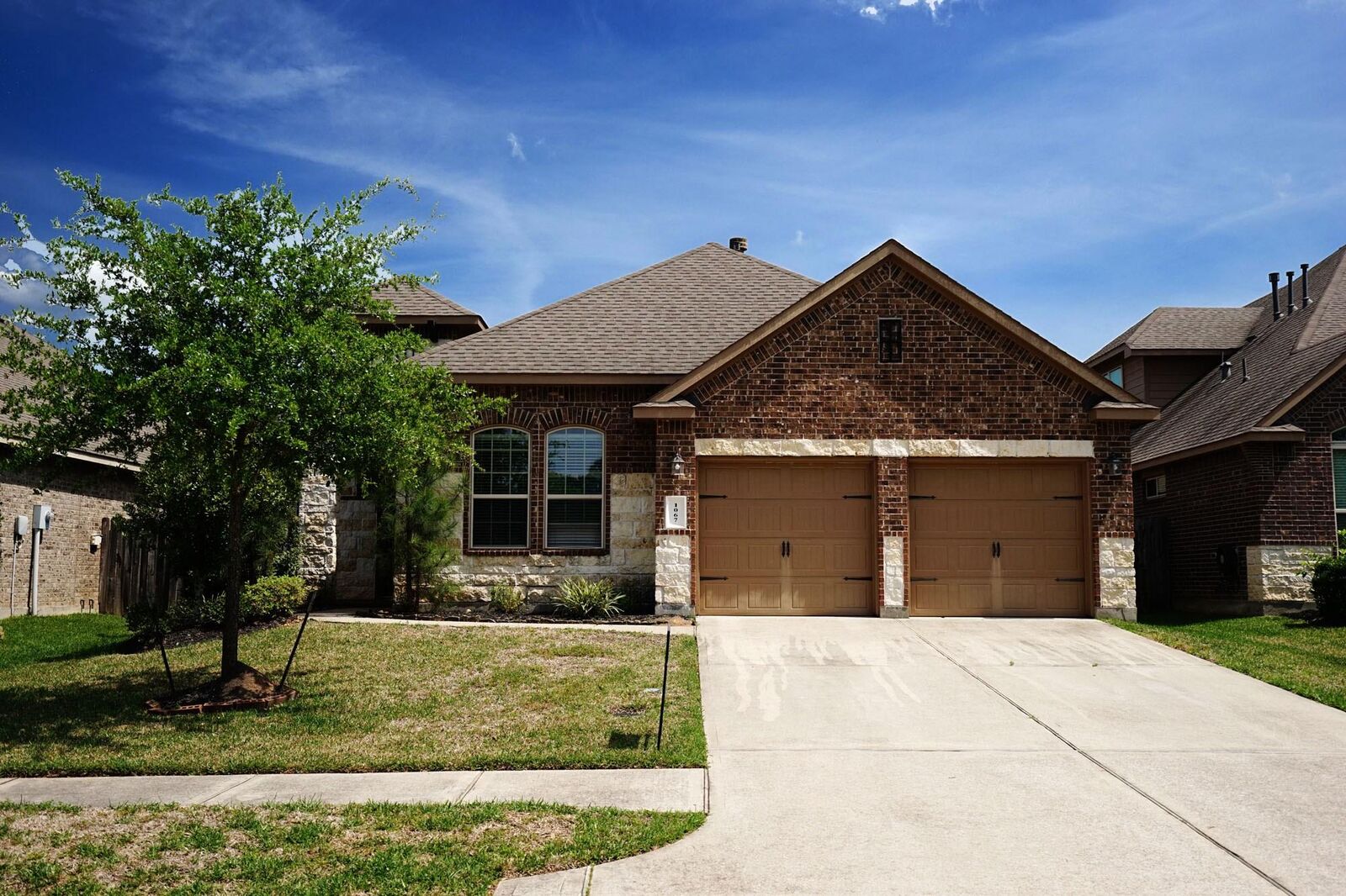 Property Photo: 1067 Cedar Lake Court TX 77384