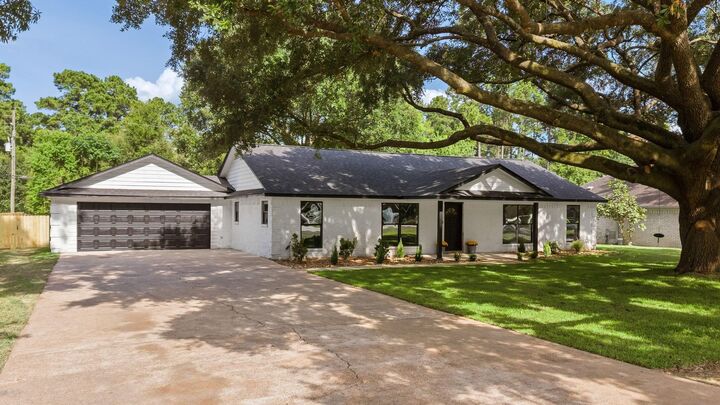 Property Photo: 30706 McKinney Drive TX 77375