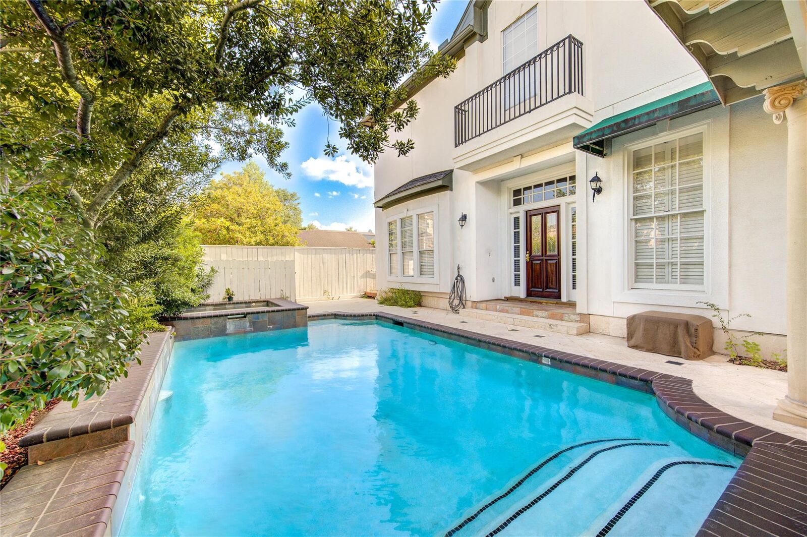 Property Photo:  2124 Nantucket Drive A  TX 77057 