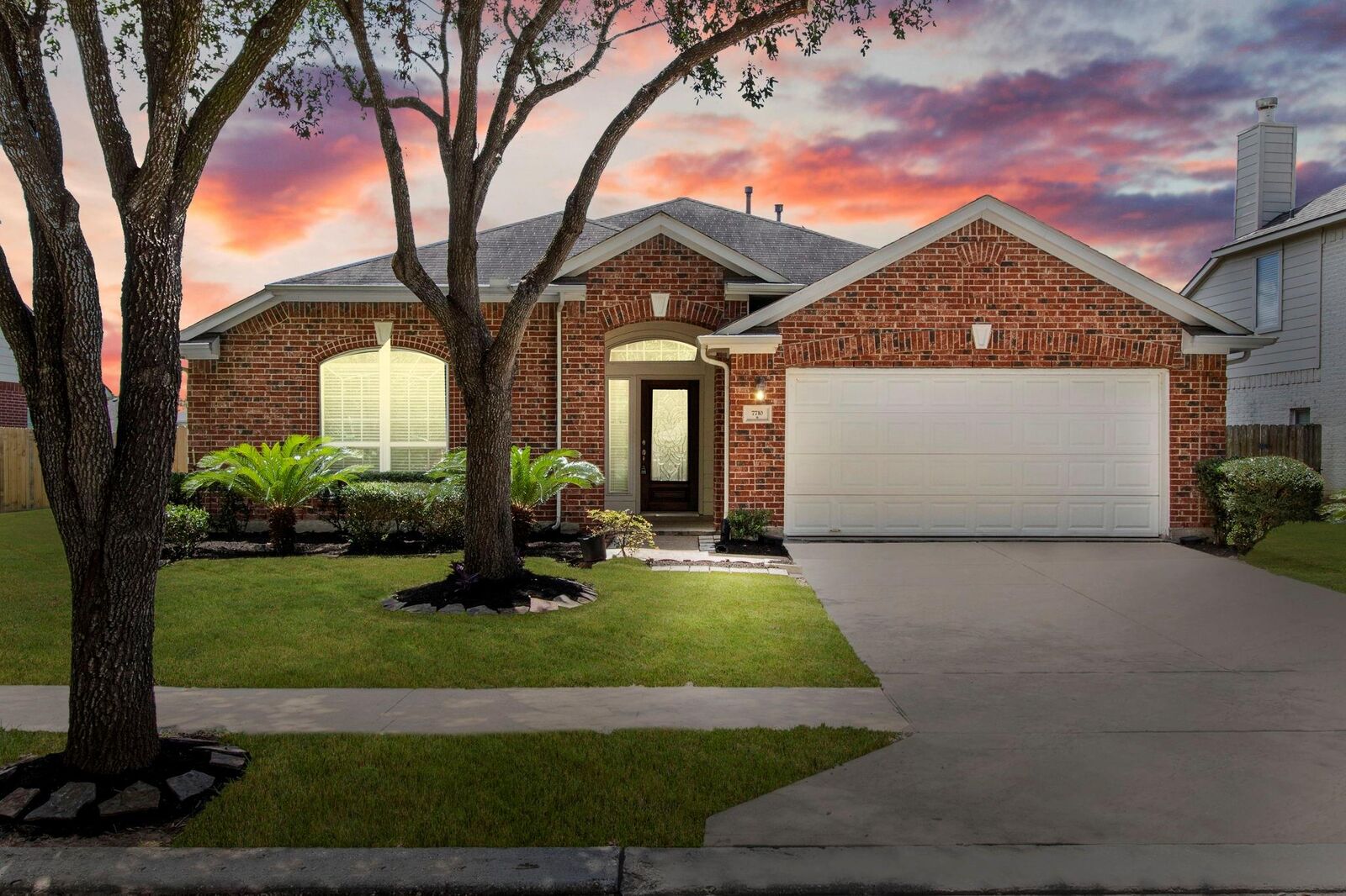 Property Photo:  7710 Trail Hollow  TX 77459 
