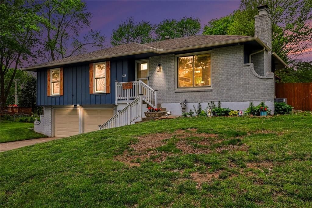 Property Photo: 518 S Franklin Street MO 64083
