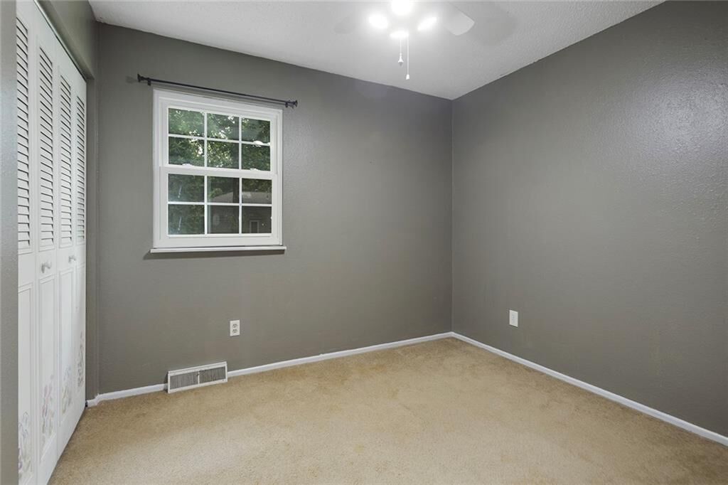 Property Photo: SW Rockwood Street MO 61014
