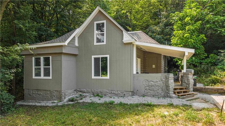 Property Photo:  528 Caldwell Street  MO 64024 