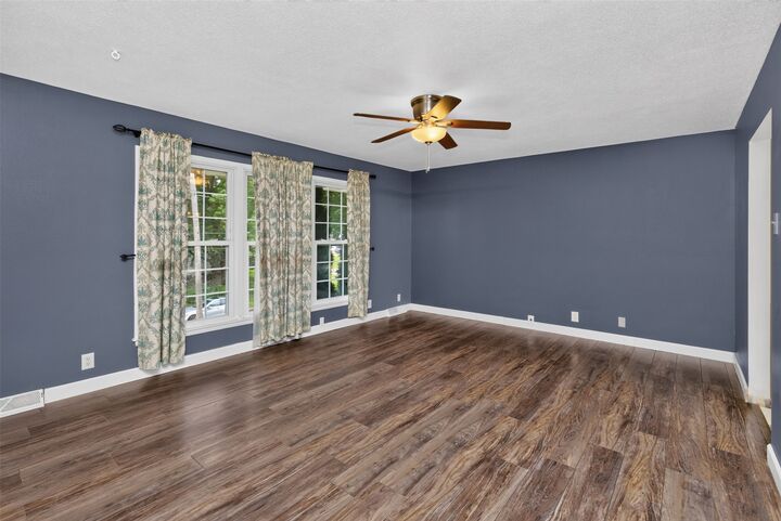 Property Photo:  2011 64th Street  IA 50324 
