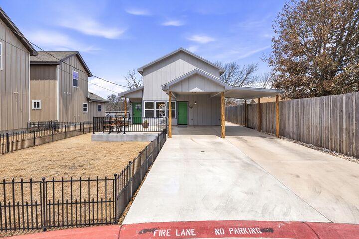 Property Photo: 501 N Burleson TX 78028