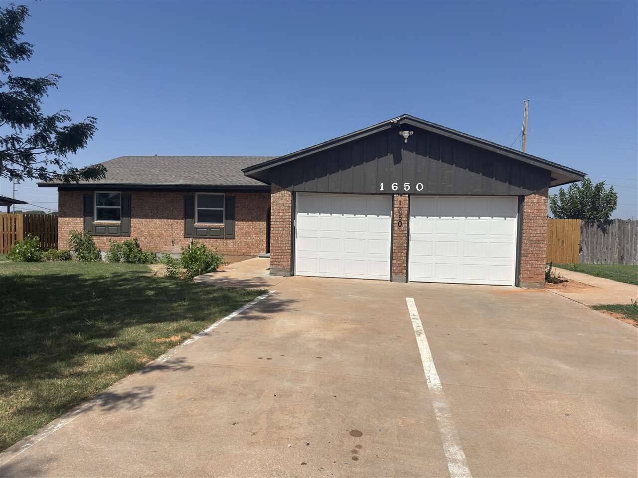 Property Photo: 1650 NW 50th St OK 73505