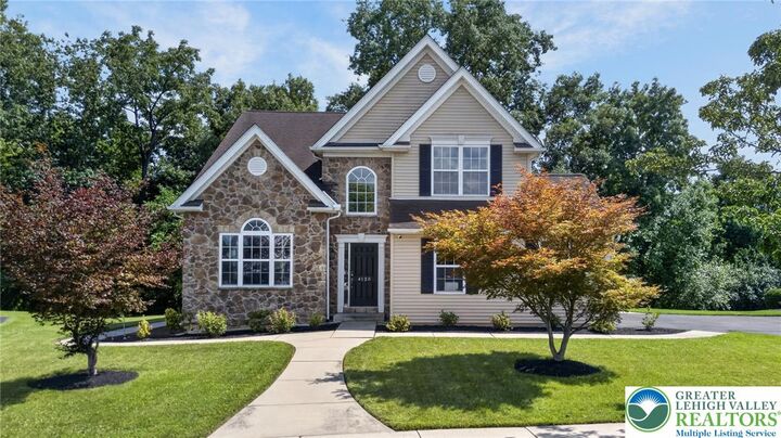 Property Photo:  4130 Redbud Drive E  PA 18052 