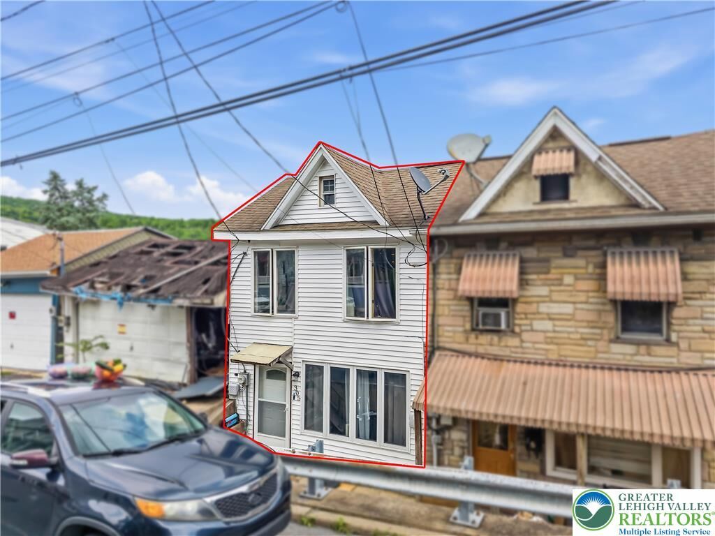 Property Photo: 305 Washington Street PA 18252