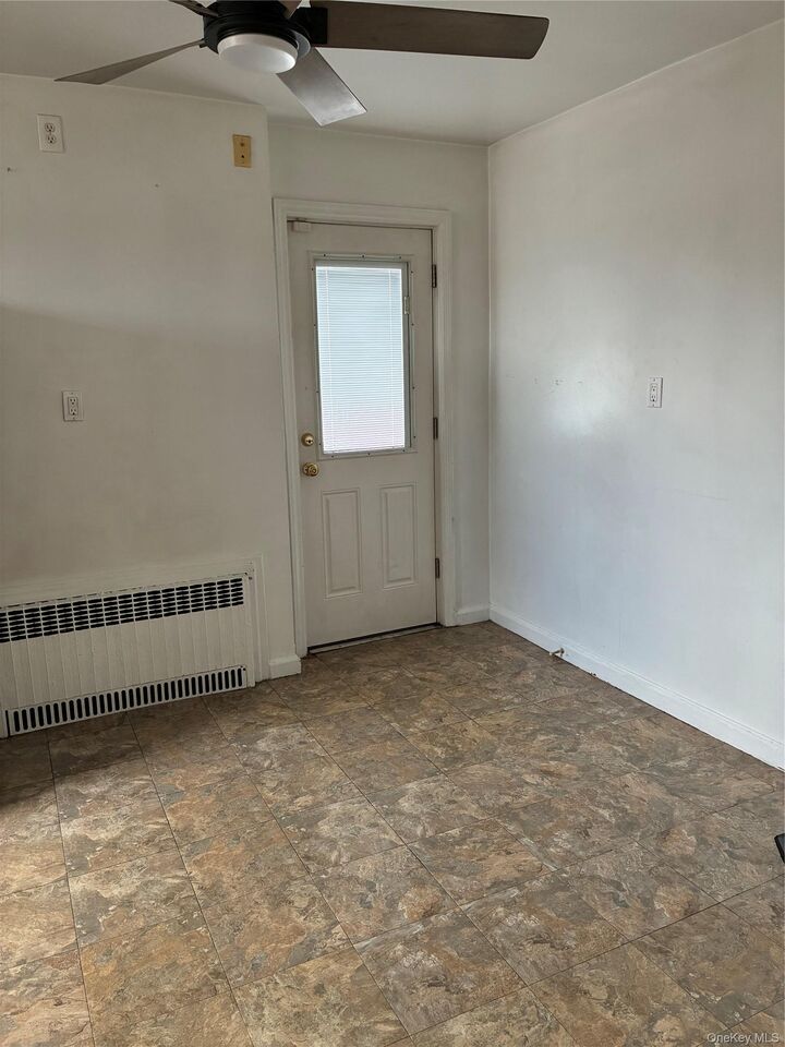 Property Photo:  105 Wakefield Avenue 3  NY 10704 