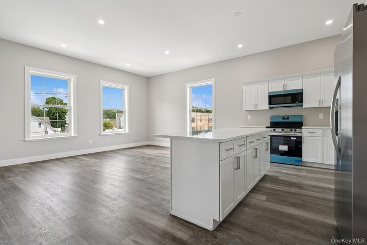 Property Photo: 153 Greenwich Avenue 201 NY 10924