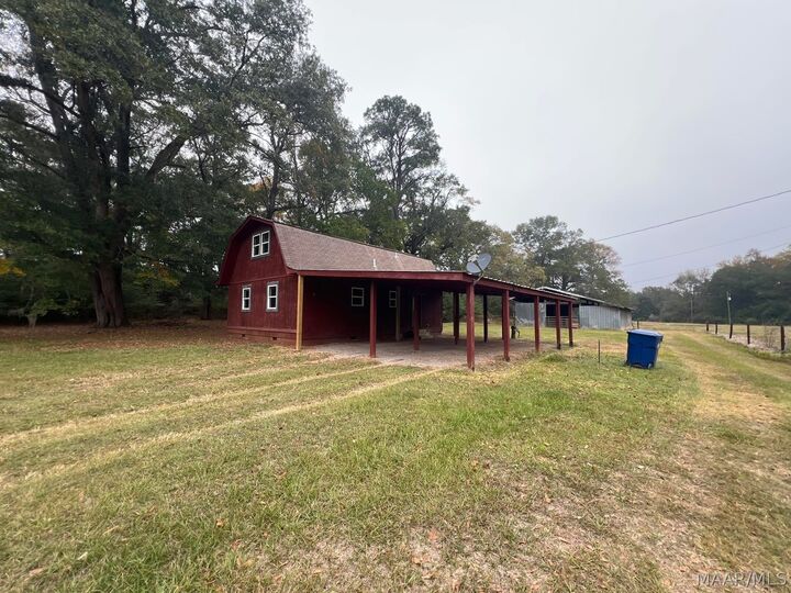 Property Photo:  1560 County Road 50  AL 36067 
