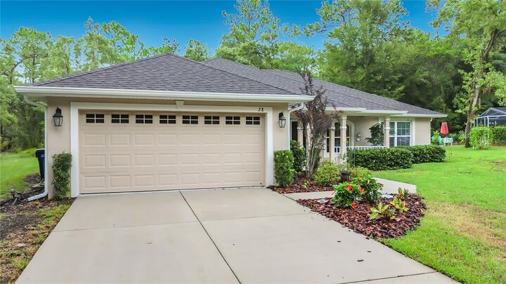 Property Photo: 28 Holly Court FL 34446