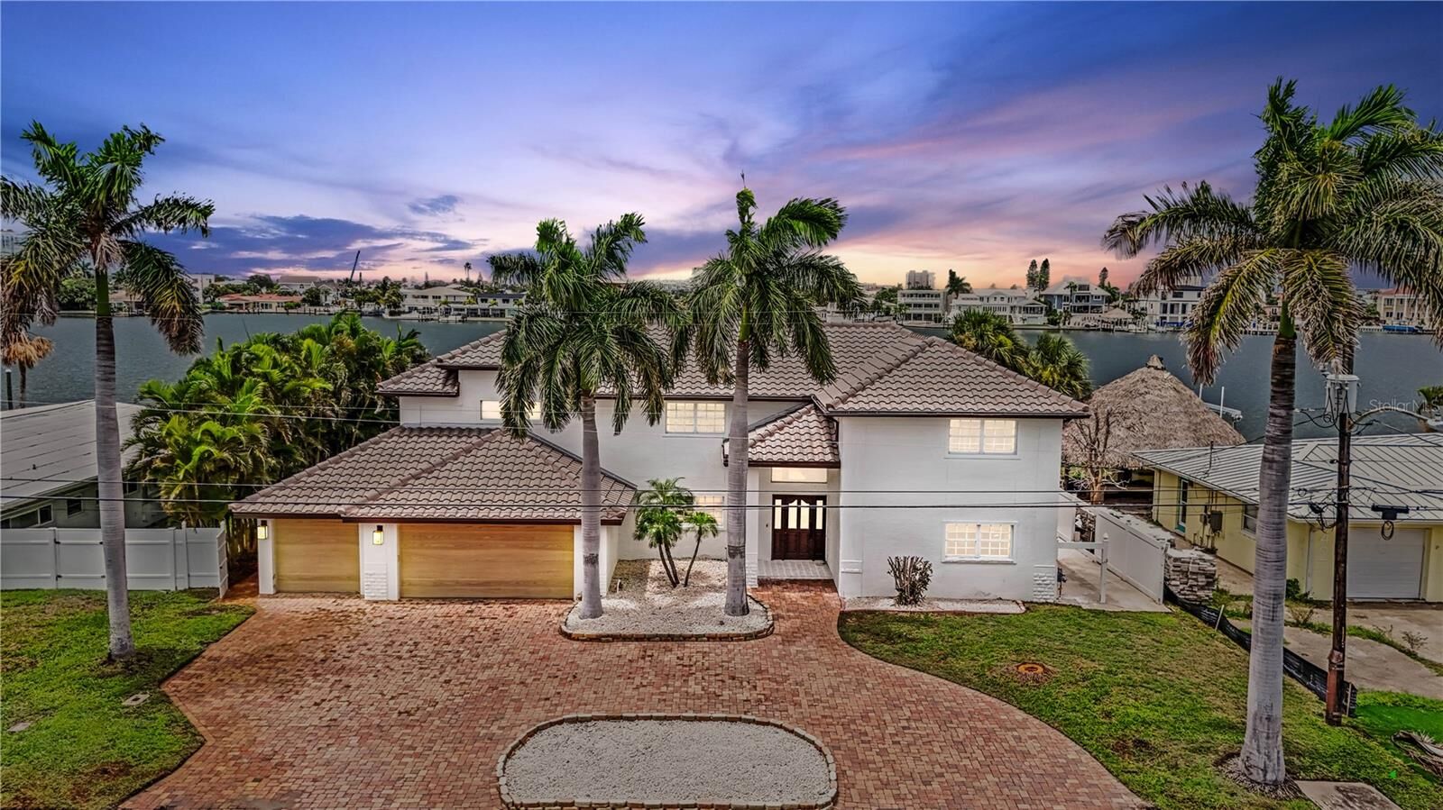 Property Photo:  423 55th Avenue  FL 33706 