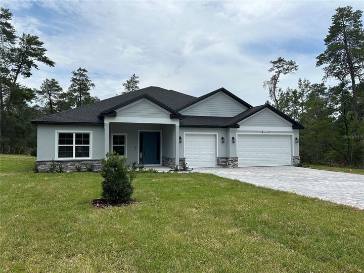 Property Photo: 21 Grevillea Court FL 34446