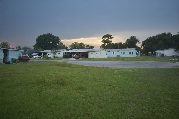 Property Photo: Lot 18 Blk C Cambridge Court FL 34785