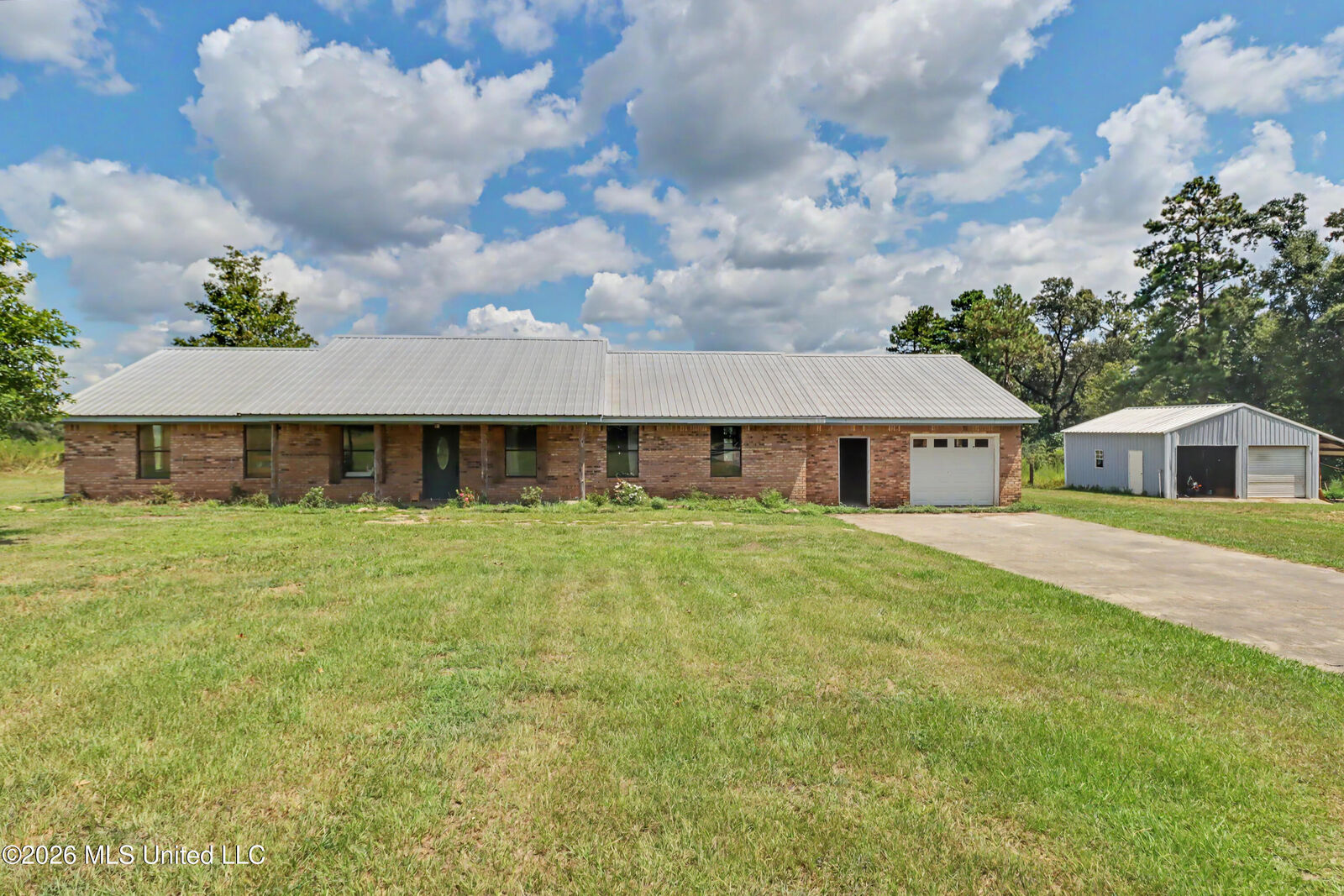 Property Photo: 116 Levi Bryant Road MS 39455