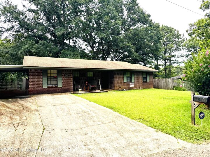 Property Photo: 102 Chatwin Street MS 39090
