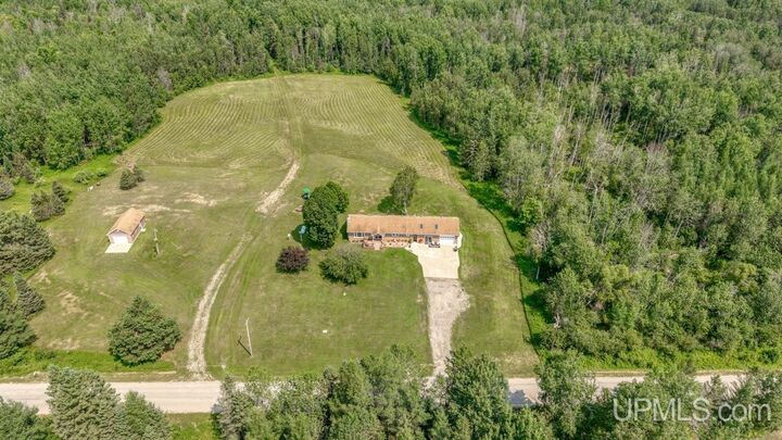 Property Photo:  1622 Truax 24th Lane  MI 49818 