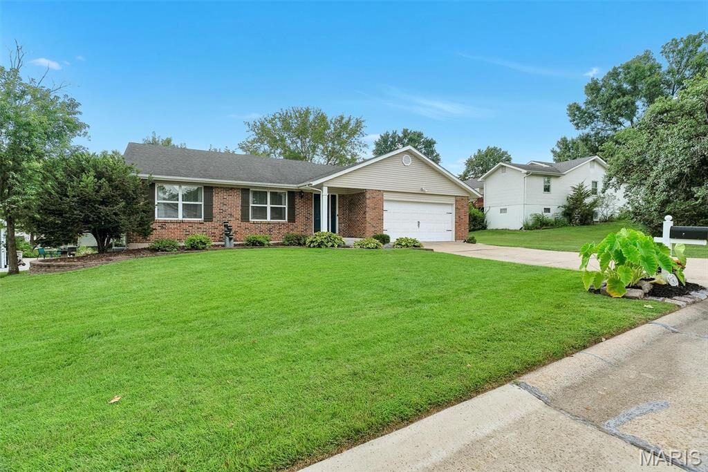 Property Photo:  104 Cedar Crest Court  MO 63304 