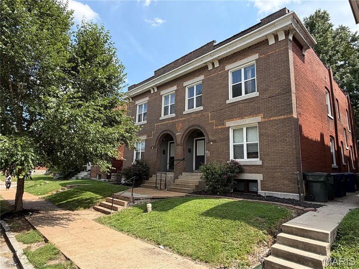 Property Photo: 3004-3006 Henrietta Street MO 63104