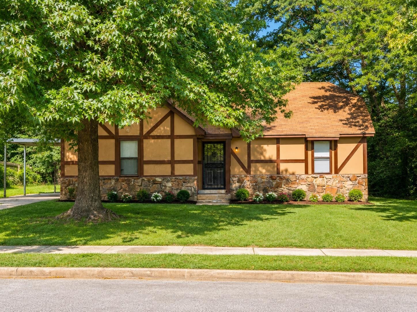 Property Photo: 4403 Kerwin Dr TN 38128