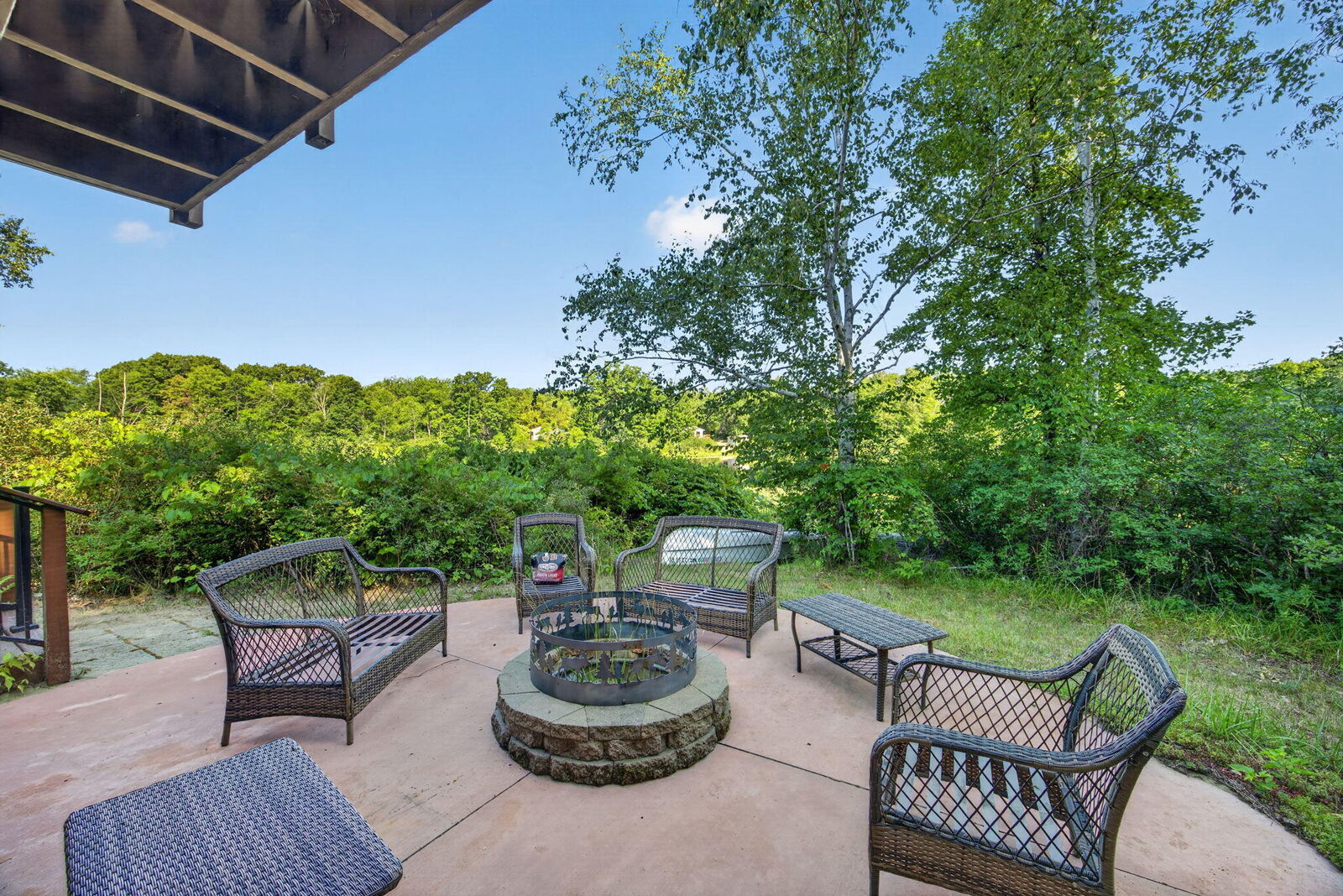 Property Photo:  9880 85th Avenue  MI 49332 