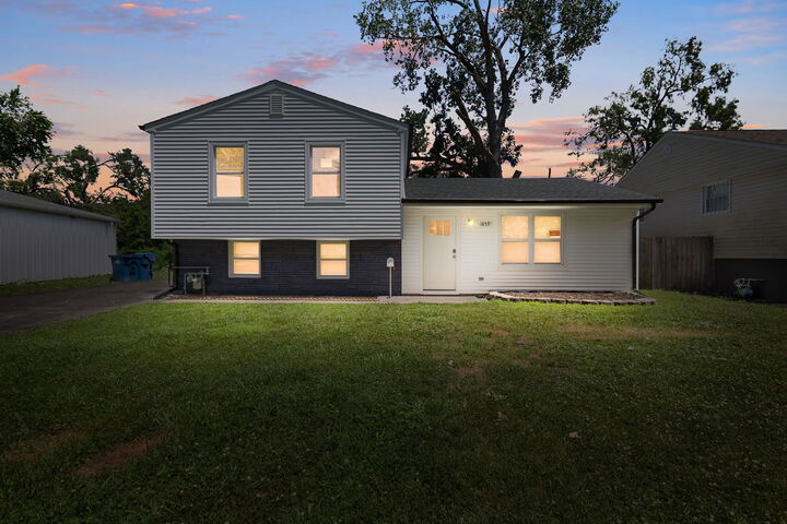 Property Photo: 1859 Reichert Avenue IL 60411