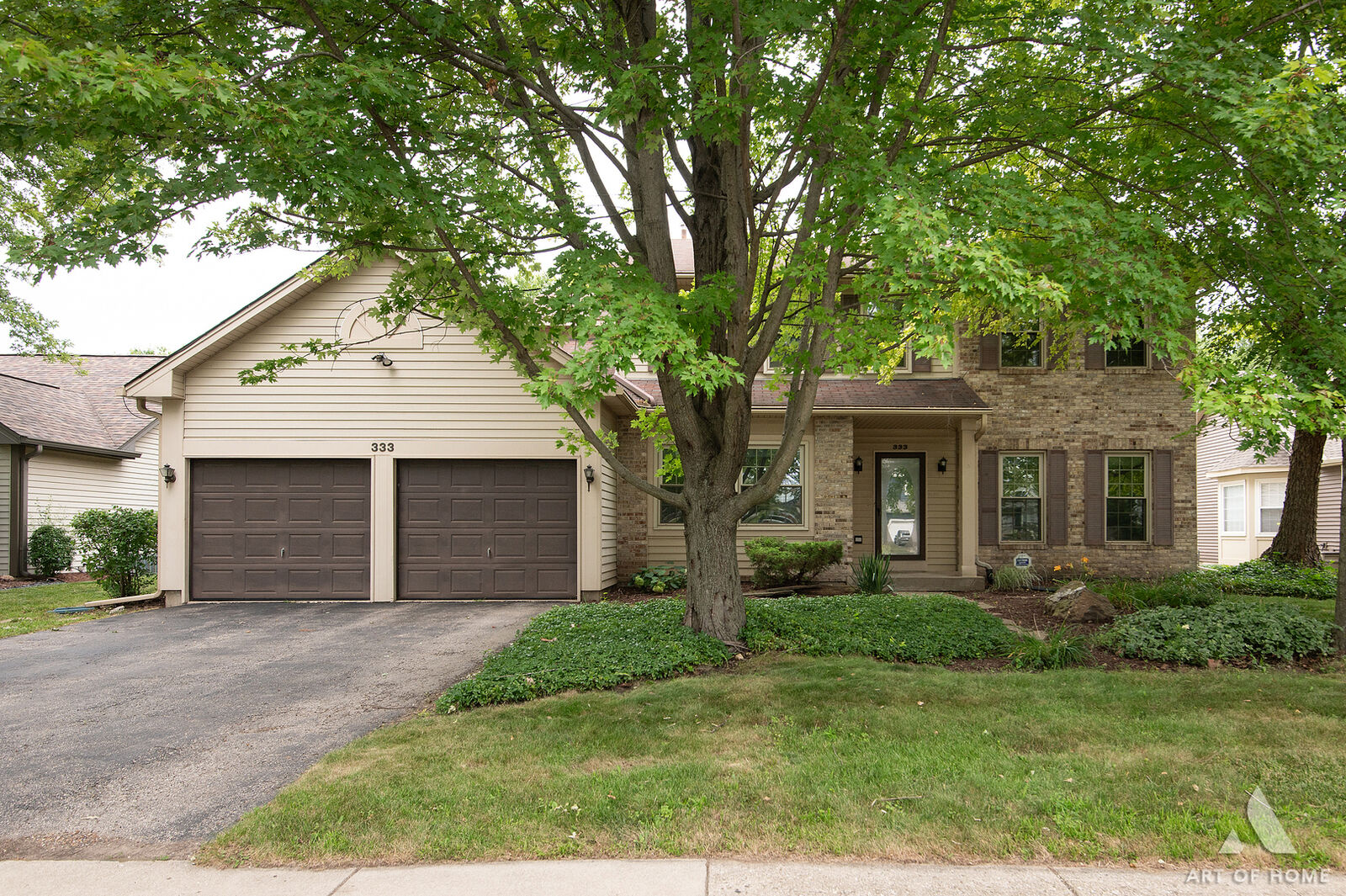 Property Photo: 333 Brittany Trail IL 60120
