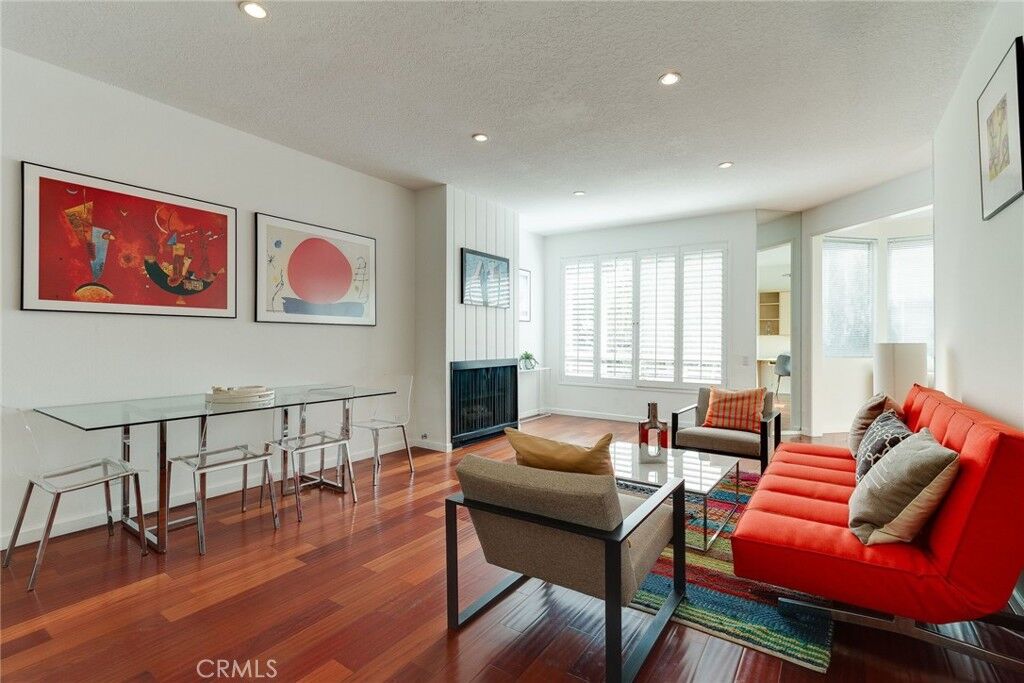 Property Photo:  8960 Cynthia Street 103  CA 90069 