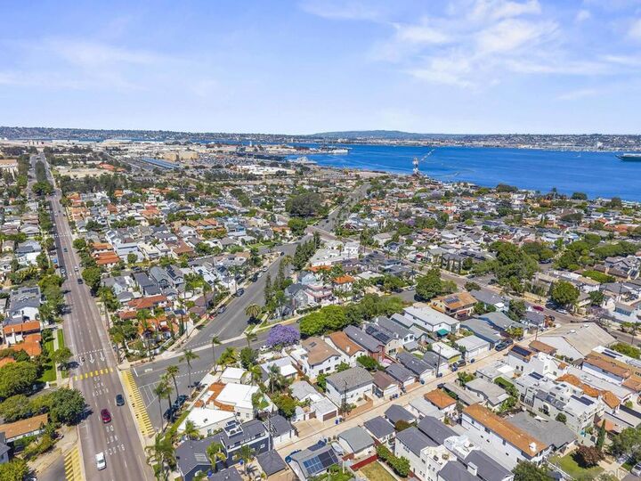 Property Photo: 349 51 G CA 92118