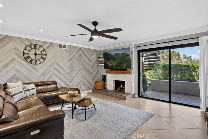 Property Photo: 27871 Esporlas CA 92692