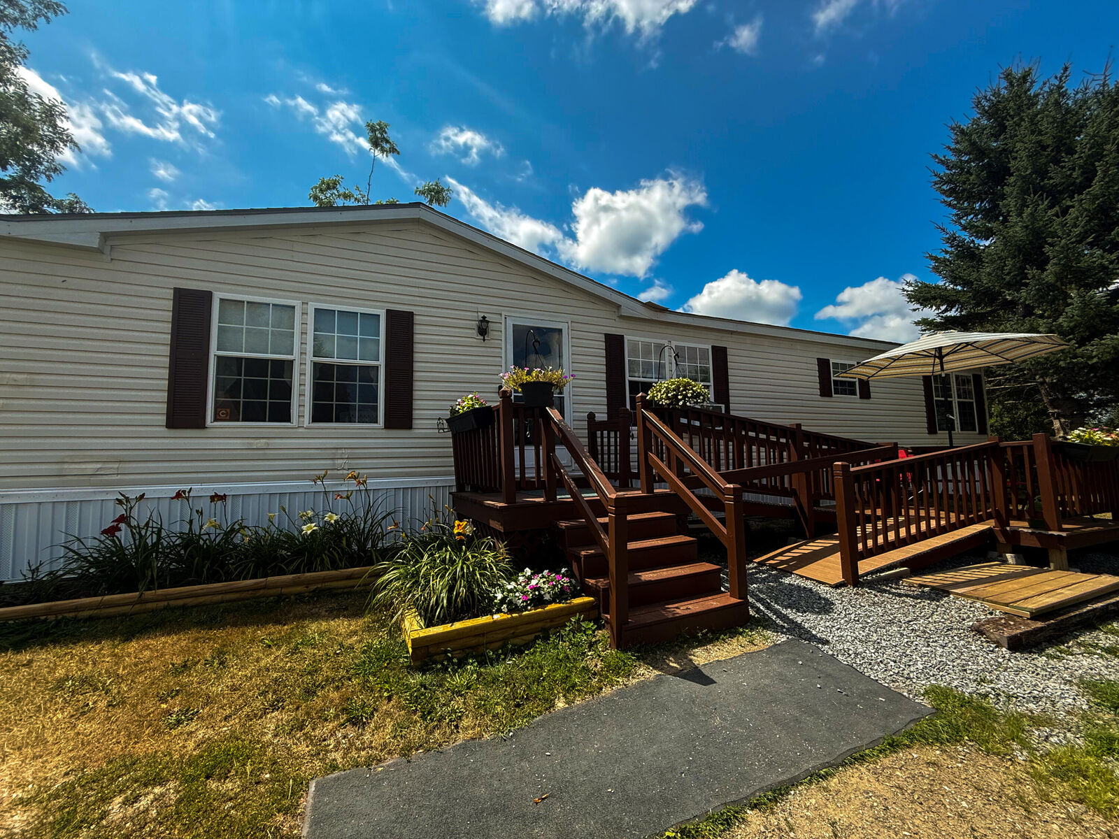 Property Photo: 31 Wiswell Road ME 04412